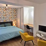 La Maison De Clocheville - Confort Apartman
