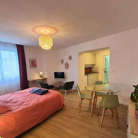 Apartment La Maison De Clocheville - Confort