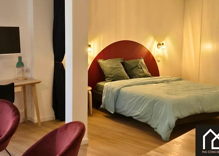 La Maison De Clocheville - Confort Apartment *