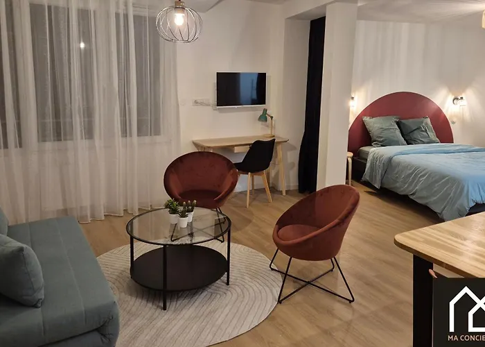 La Maison De Clocheville - Confort Apartment *