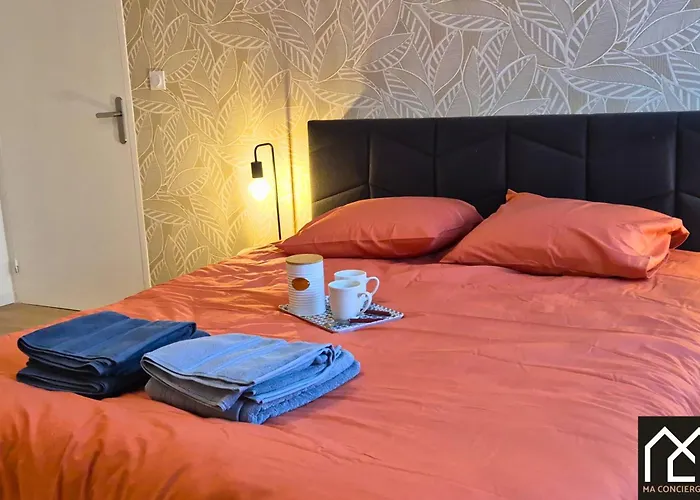 La Maison De Clocheville - Confort Apartment *